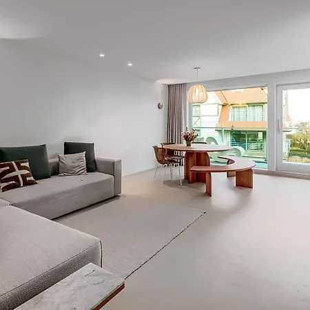 Broersbank 1, 01,03 P Apartment